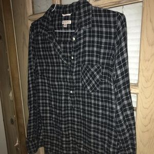 Black pullover flannel